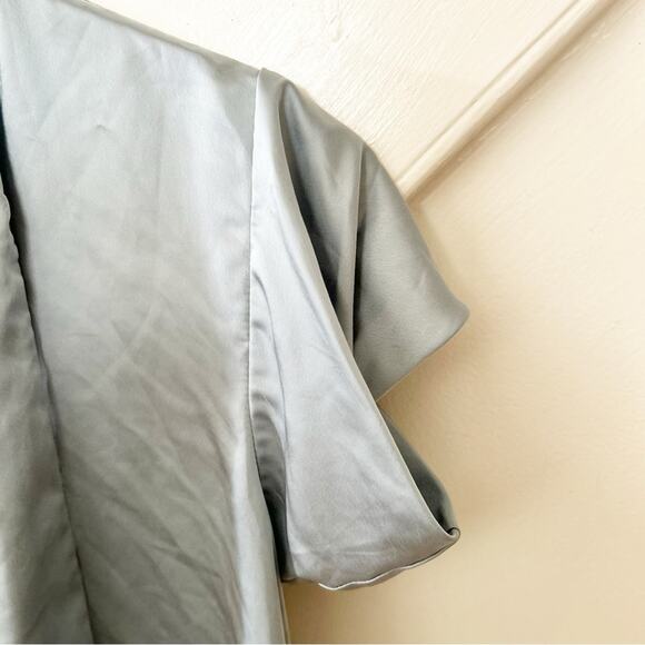 Zara Light Blue Satin Short Sleeve Top with Tie Detail V-Neckline Top Size XS - Picture 4 of 5